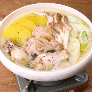 「旨味たっぷりタッカンマリ風鍋」のレシピ動画