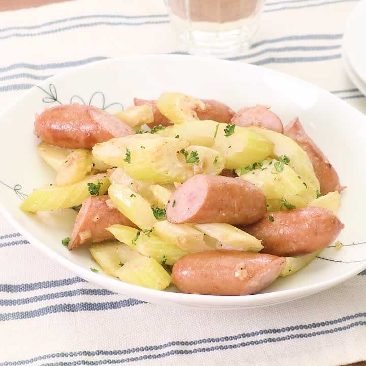 ソーセージとセロリのマヨ炒め