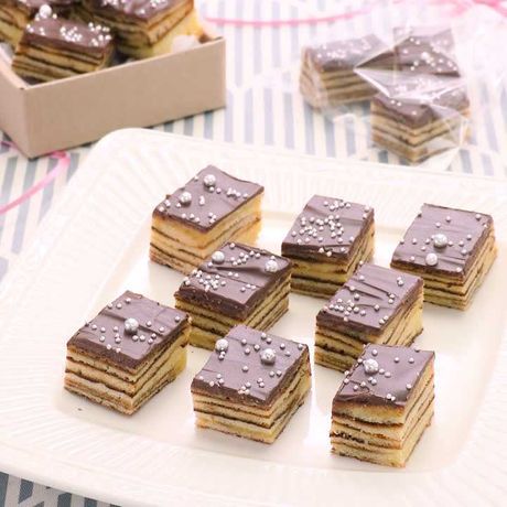 卵焼き器で作る Wチョコバウムクーヘンのレシピ動画 作り方 Delish Kitchen