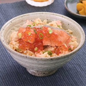 「鮭とイクラのはらこ飯風」のレシピ動画