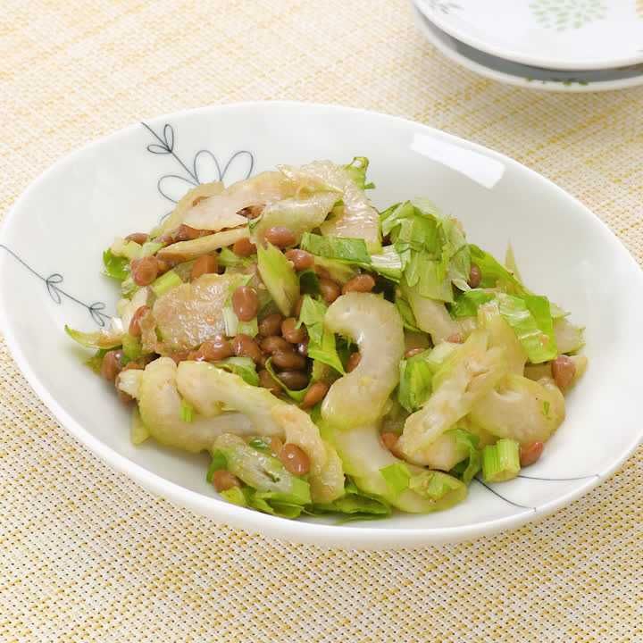 セロリと納豆のごまポン酢あえ