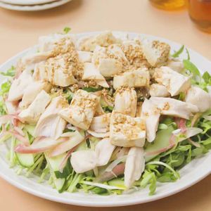 ささみと豆苗の薬味サラダ