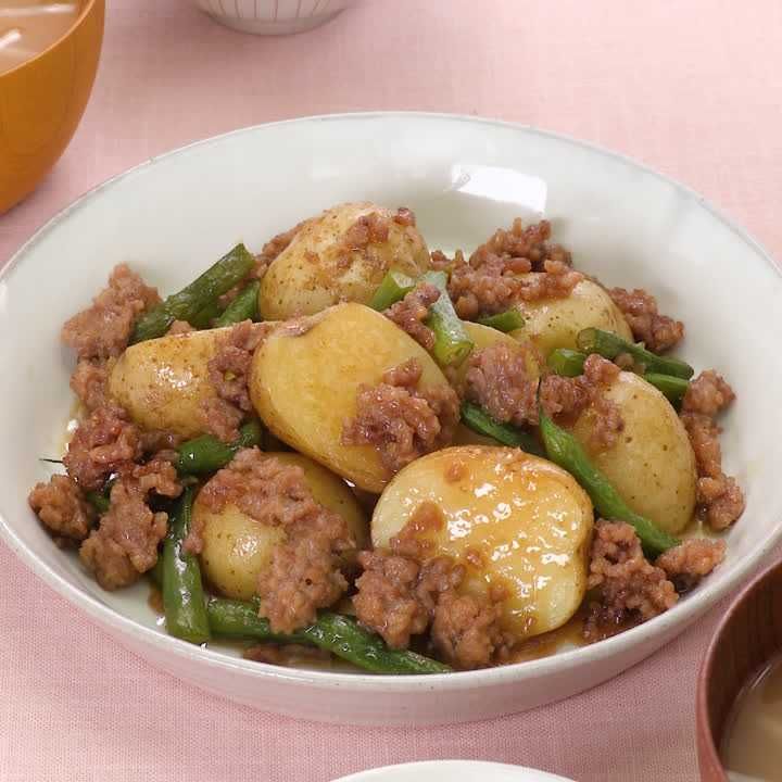 新じゃがのそぼろ甘辛炒め煮