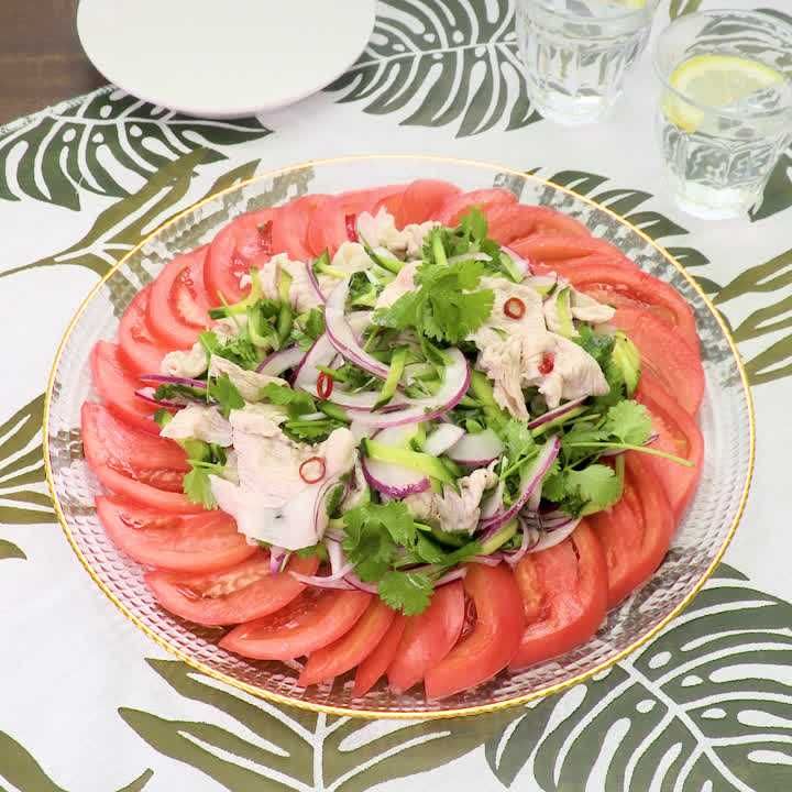 豚肉と彩り野菜のエスニックサラダ