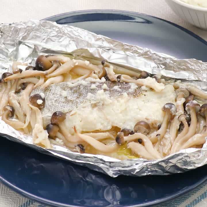 タラとしめじのホイル焼き