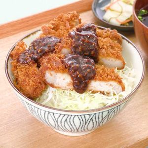「味噌カツ丼」のレシピ動画