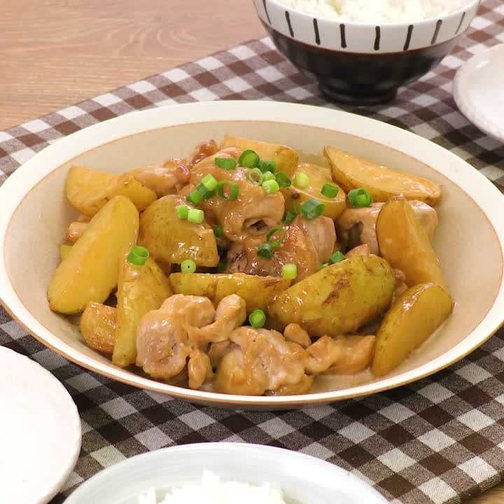 新じゃがいもと鶏肉の照りマヨ炒め