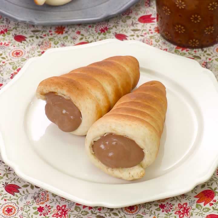 ホットケーキミックスで作る 簡単チョココロネのレシピ動画 作り方 Delish Kitchen