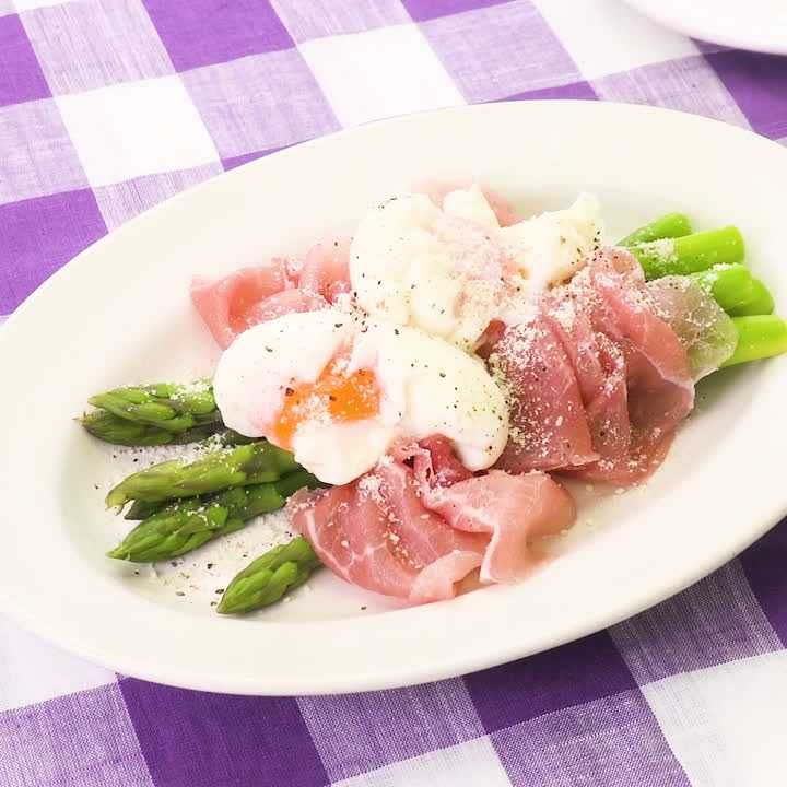 アスパラとポーチドエッグの前菜