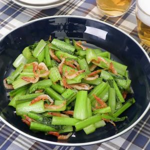 「桜えびと小松菜の中華炒め」のレシピ動画