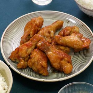 「鶏手羽元の照り焼き」のレシピ動画