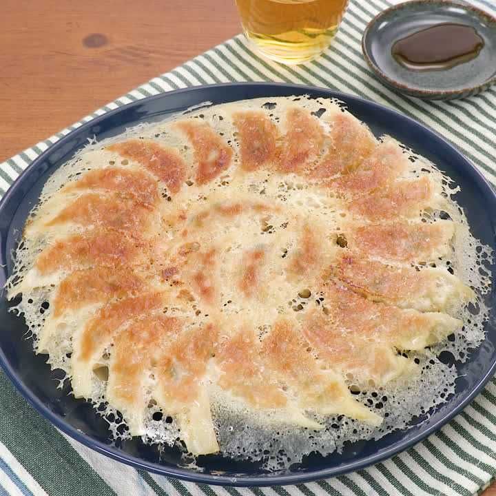 豆苗とにんじんの羽根つき餃子