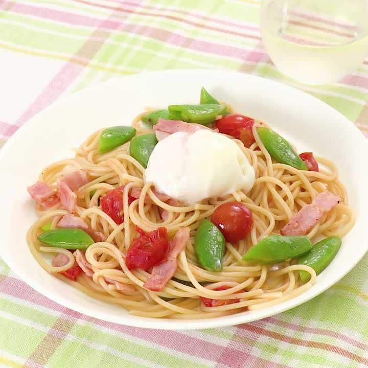 スナップエンドウのトマト温玉パスタ