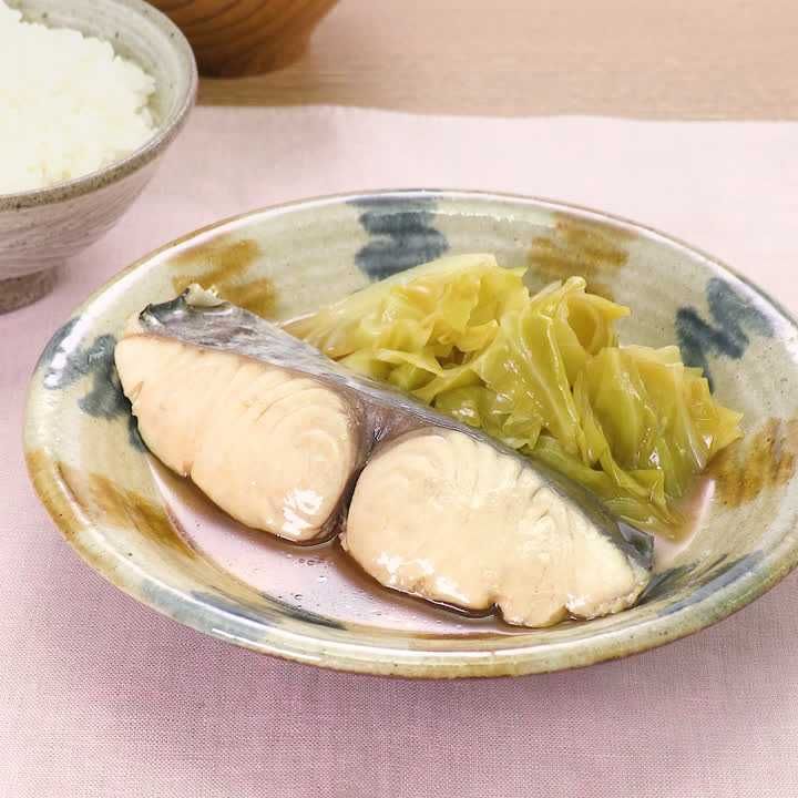 サワラと春キャベツのしょうが煮