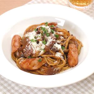「ハヤシライスソースで濃厚パスタ」のレシピ動画