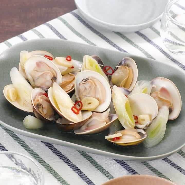 ハマグリとねぎのピリ辛酒蒸し