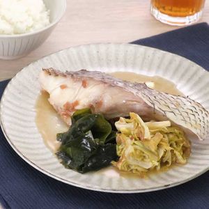 「鯛のふっくら梅蒸し煮」のレシピ動画