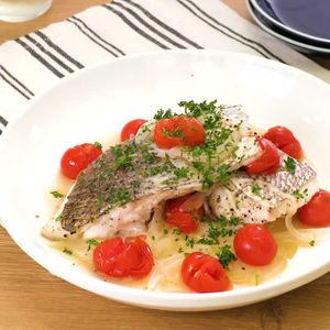 「鯛の白ワイン蒸し」のレシピ動画