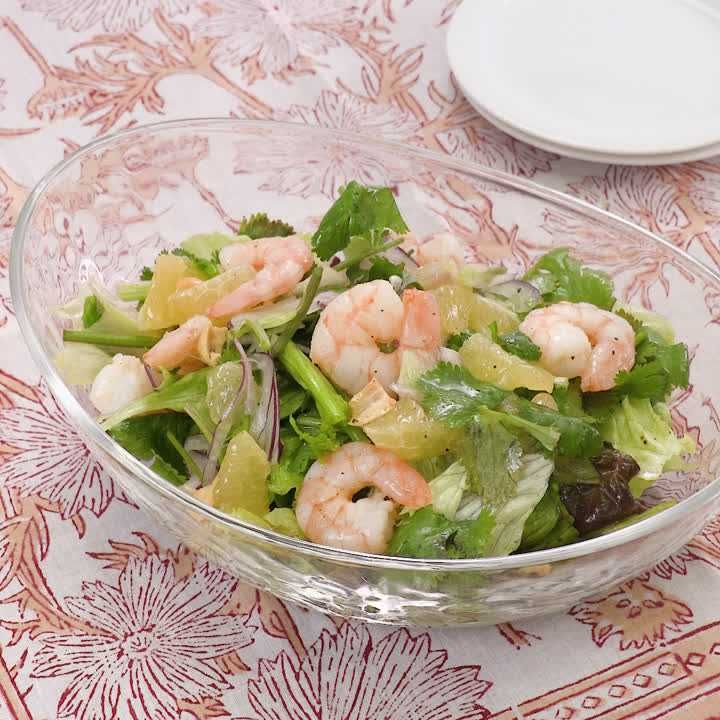 パクチーと日向夏のエスニックサラダ