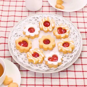 いちごのジャムサンドクッキー