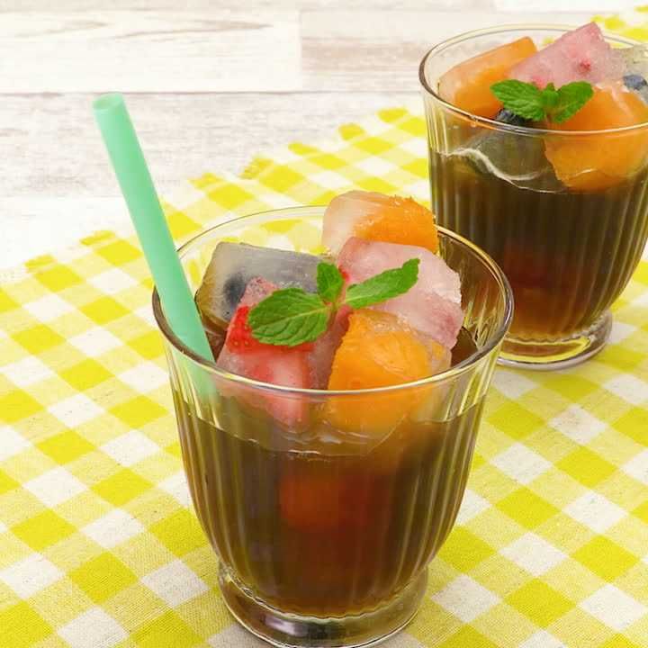 フルーツ入り氷コーヒー