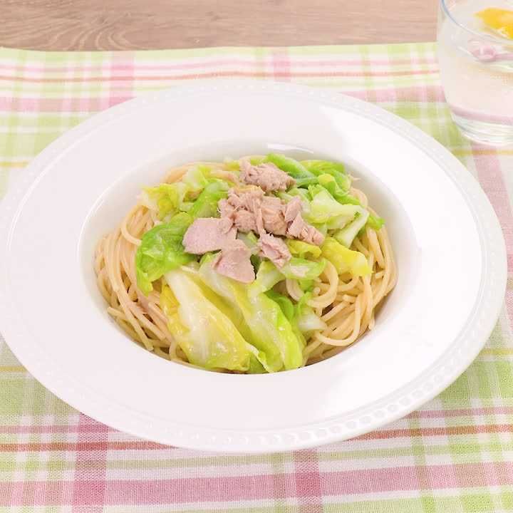 簡単調理で 春キャベツとツナのパスタのレシピ動画 作り方 Delish Kitchen
