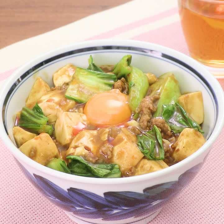 チンゲン菜のカレー麻婆丼