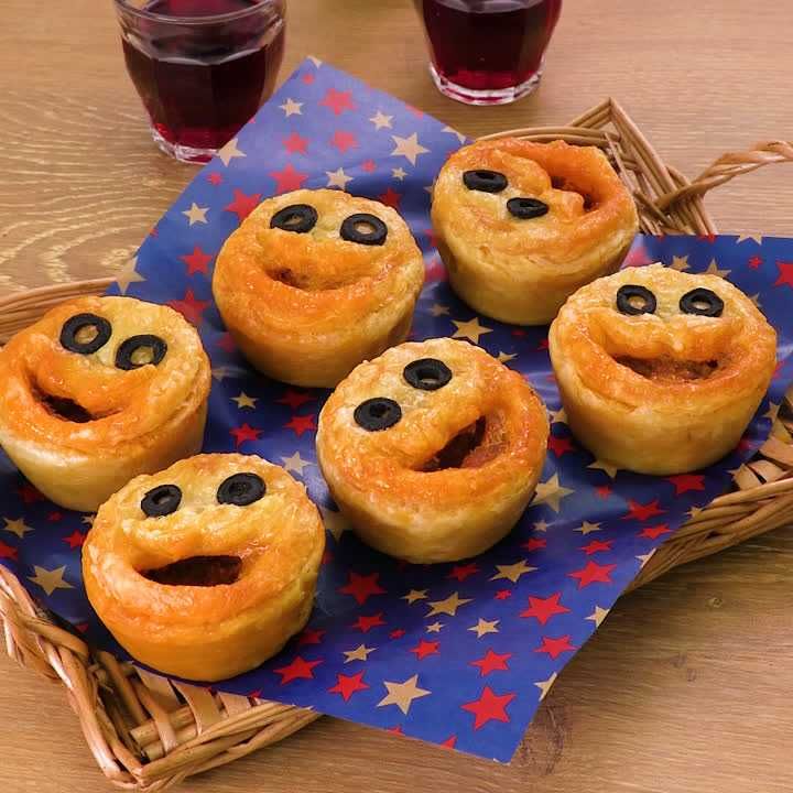 ホームパーティーにもおすすめ おヒゲのミートパイのレシピ動画 作り方 Delish Kitchen