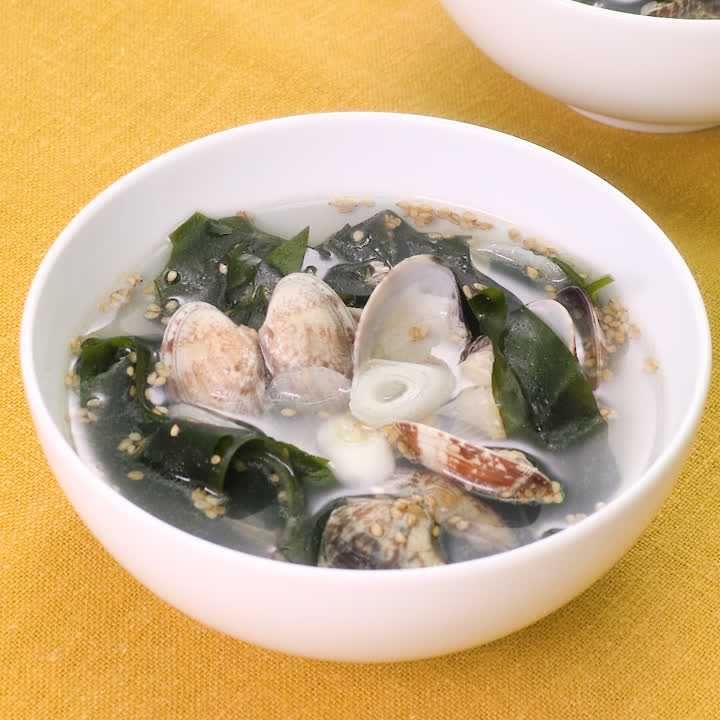 あさりとわかめのスープ