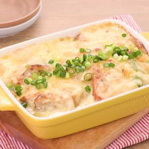 「肉じゃがで和風豆乳みそグラタン」のレシピ動画