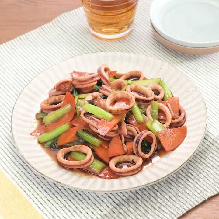 にんじんとイカのオイスター炒め