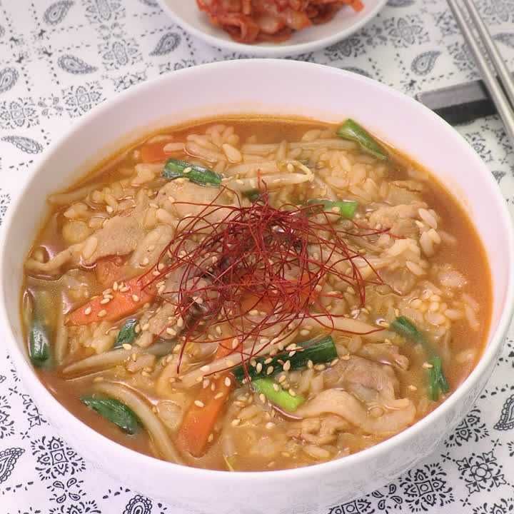 豚肉ともやしのクッパ風