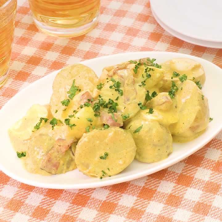 新じゃがと卵のカレーヨーグルトサラダ