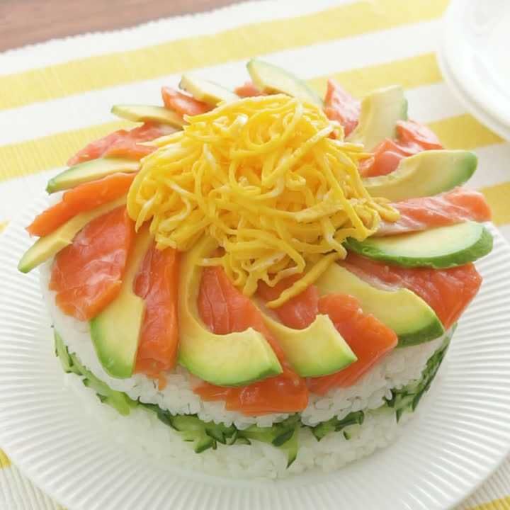 サーモンとアボカドのレモンちらし寿司