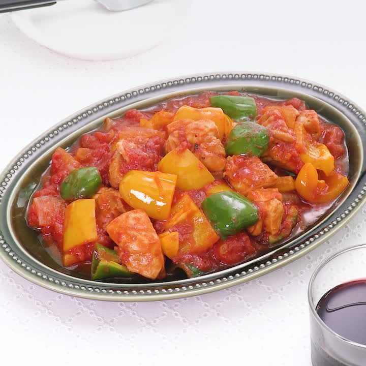 鶏肉とたっぷり野菜のトマト煮