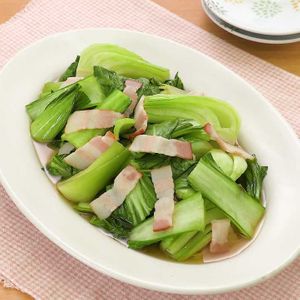 チンゲン菜とベーコンの煮浸し