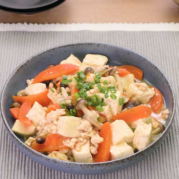 豆腐と鶏ひき肉のあっさり煮