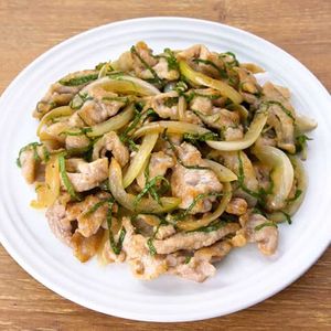 「豚肉と大葉のごまポン酢炒め」のレシピ動画