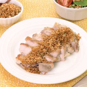 「パン粉フレークのチキンソテー」のレシピ動画