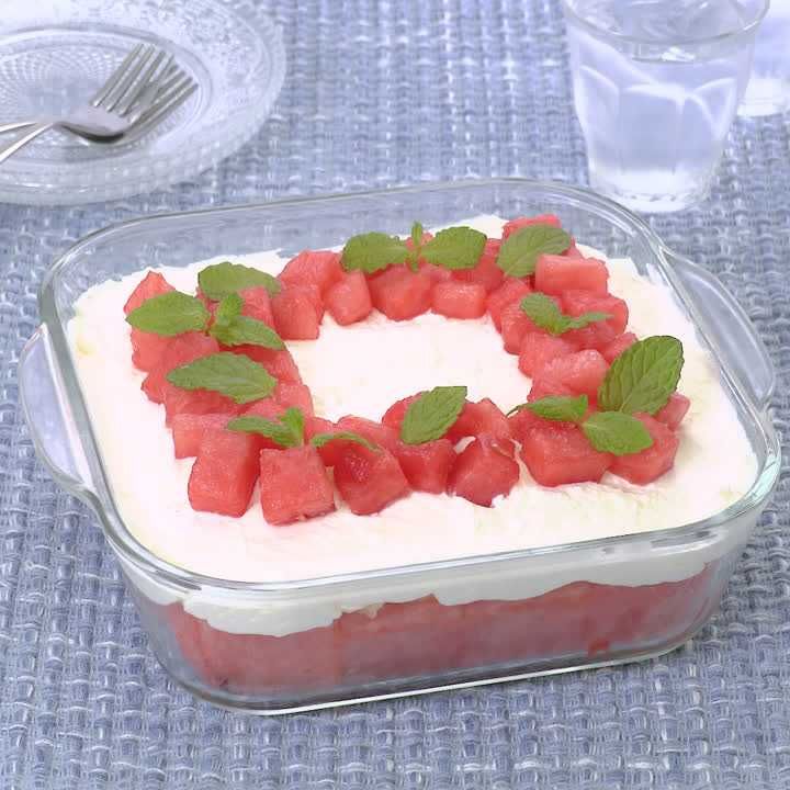 スイカのスコップケーキ