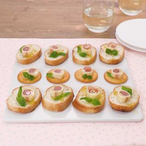 「バラのカナッペ」のレシピ動画
