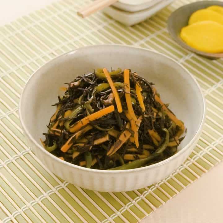 ひじきとピーマンの煮物