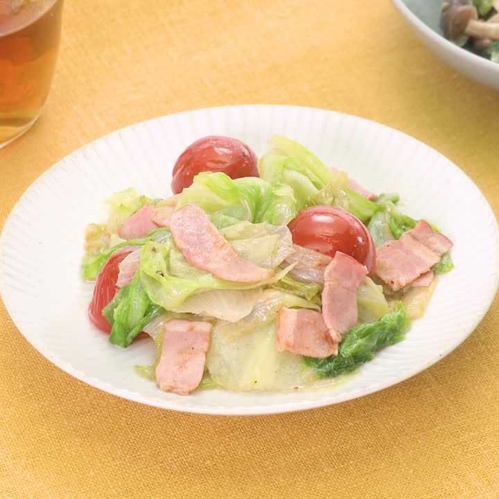 ベーコンとレタスのマヨ炒め