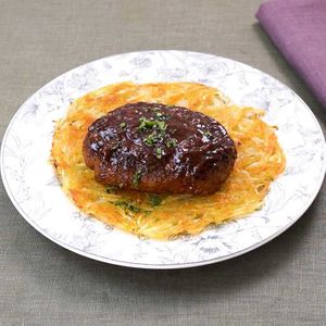 ガレットのハンバーグのせ
