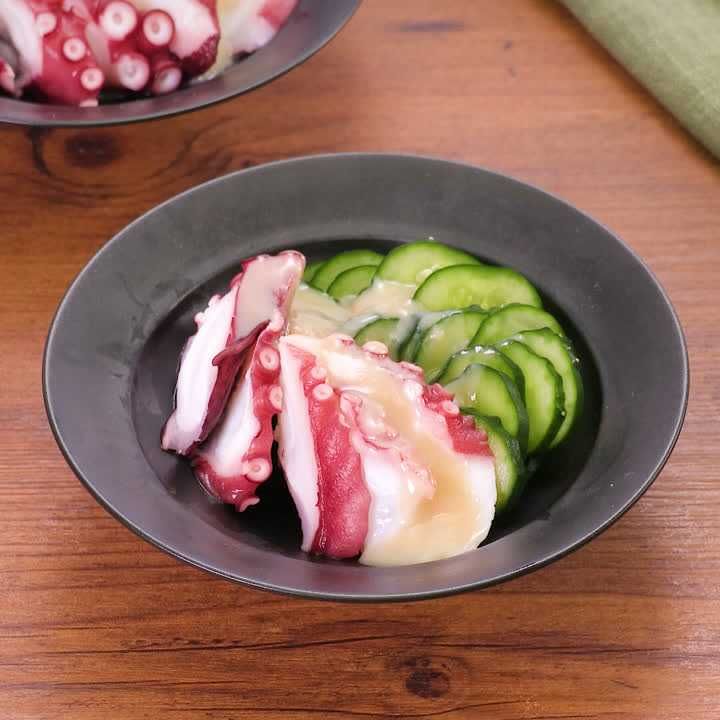 たこときゅうりの酢味噌がけ