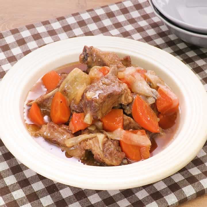 スペアリブのビール煮