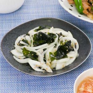 玉ねぎとわかめのナムル