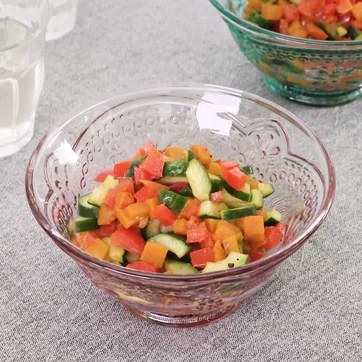 パプリカとかぼちゃのチョップドサラダ