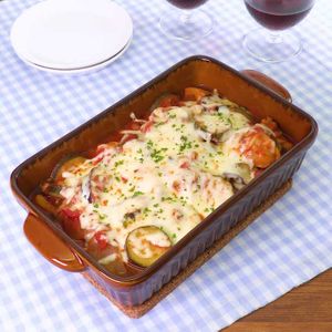 「ズッキーニと鶏肉のトマトグラタン」のレシピ動画