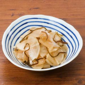 「大根の塩昆布和え」のレシピ動画